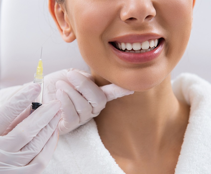 Fett-Weg-Sprtize im Gesicht Zürich